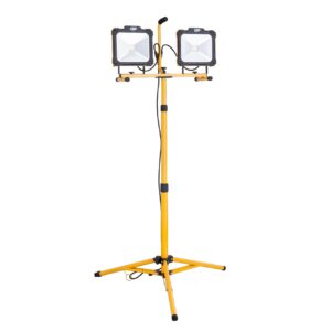 Projecteur sur pied DEL 7K - 7000 Lumens