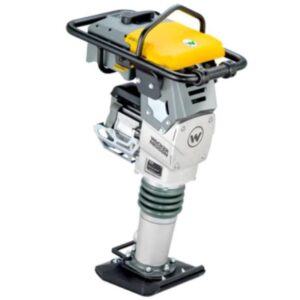 Pilon compacteur à batterie